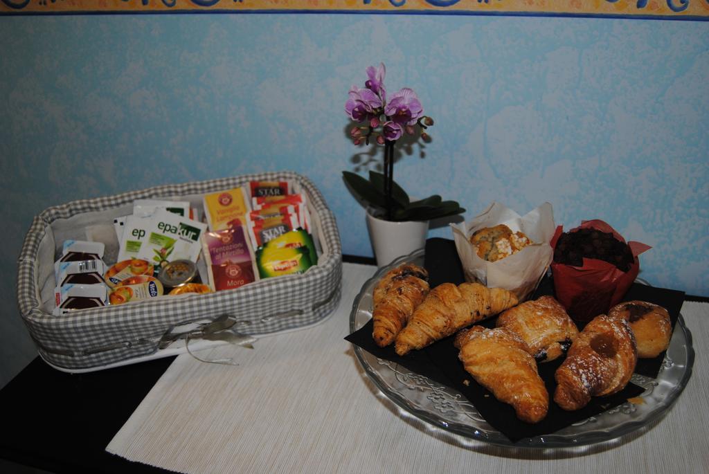 Bed and Breakfast Il Colonnato Roma Exterior foto